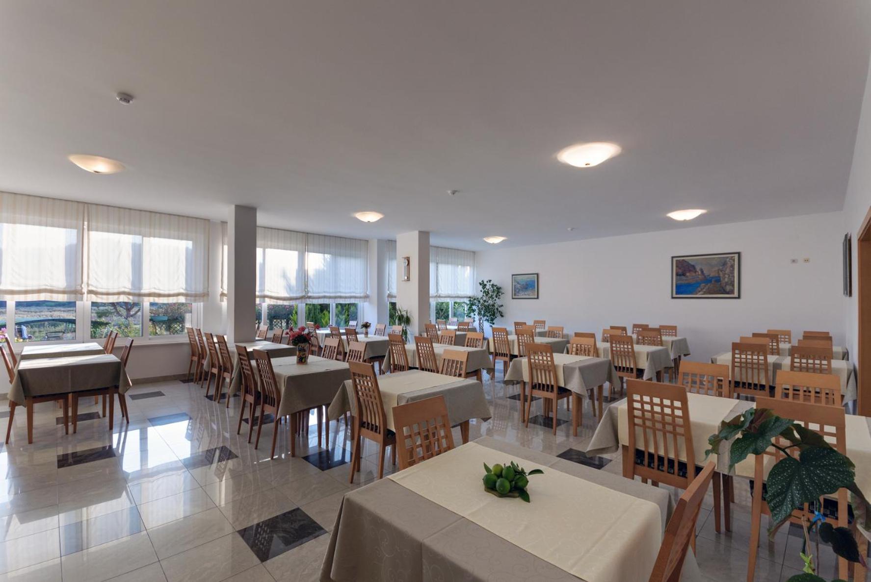 Hotel Epario Lopar Bagian luar foto