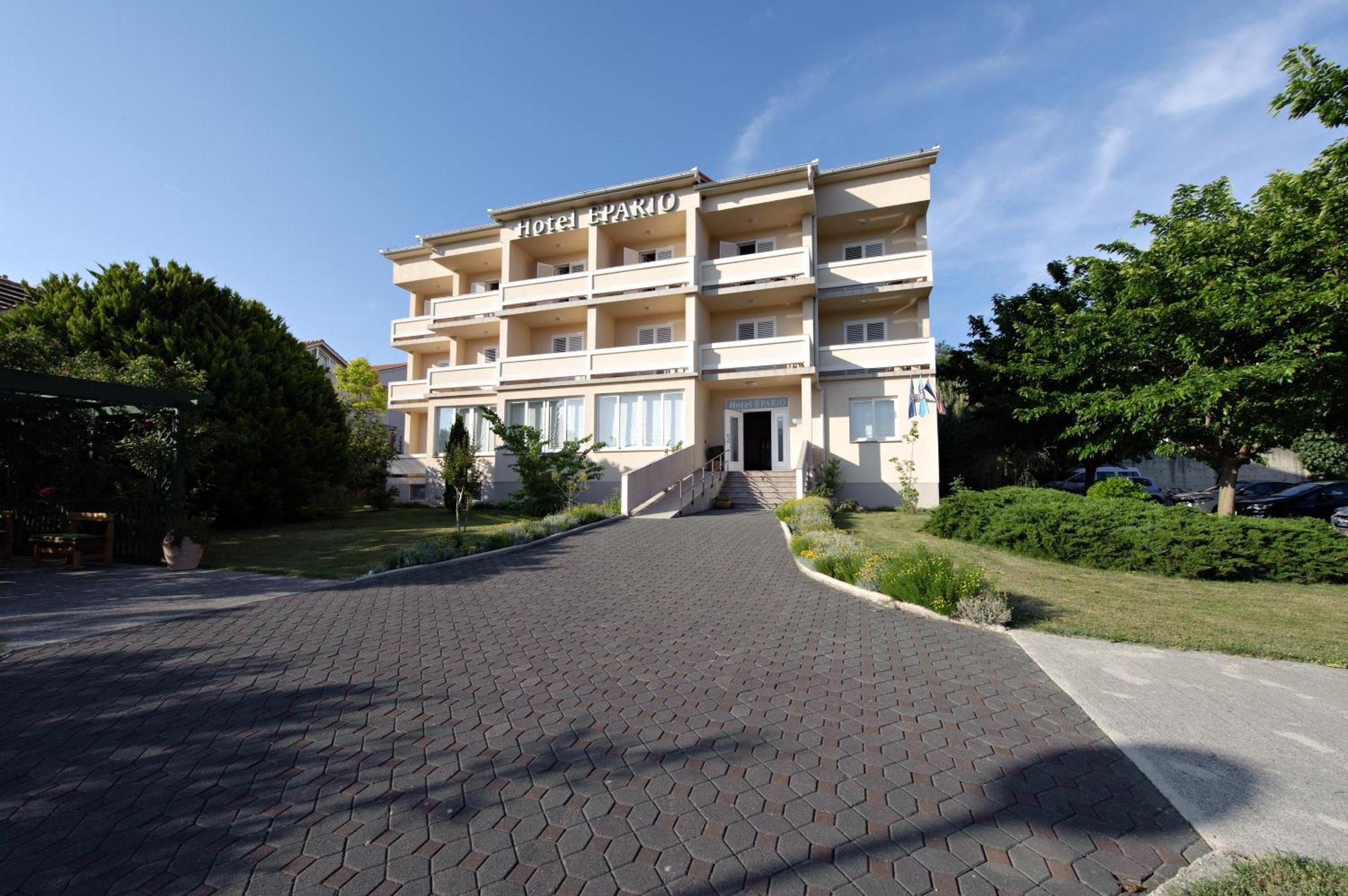 Hotel Epario Lopar Bagian luar foto